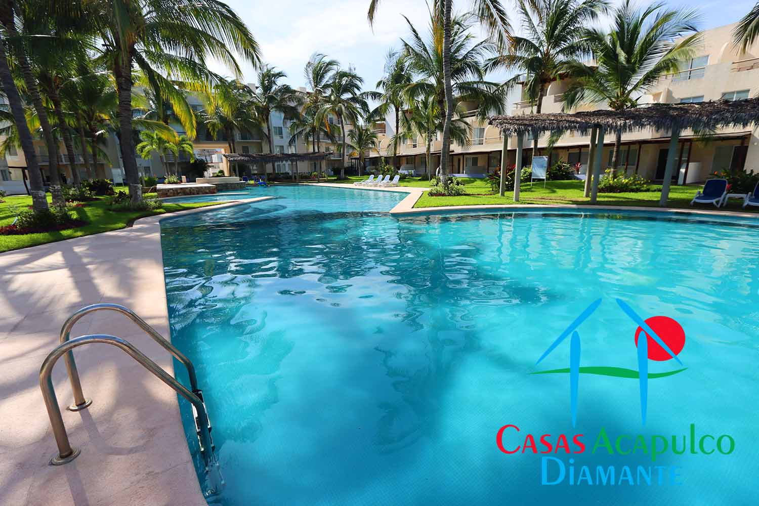 Residencial Caracol - Albercas y jardines 13